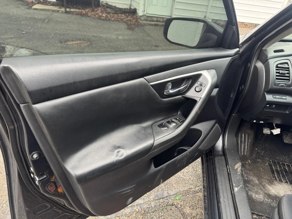 2017 Nissan Altima 5th Gen - Image 13 of 21