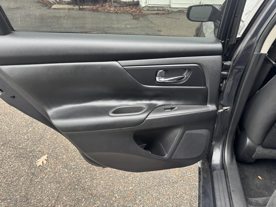2017 Nissan Altima 5th Gen - Image 11 of 21