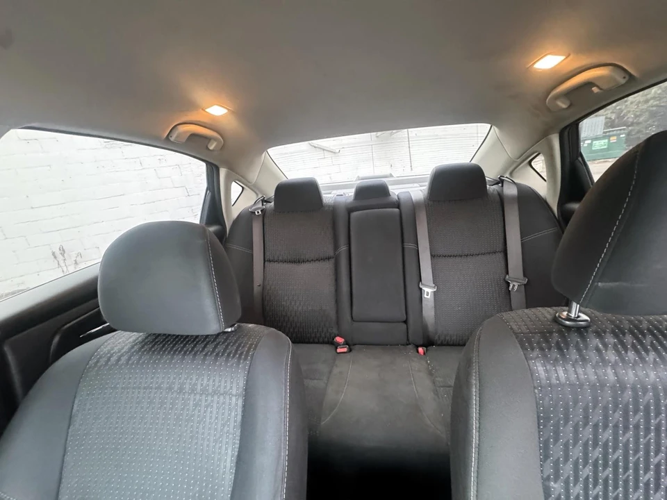 2017 Nissan Altima 5th Gen - Image 17 of 25
