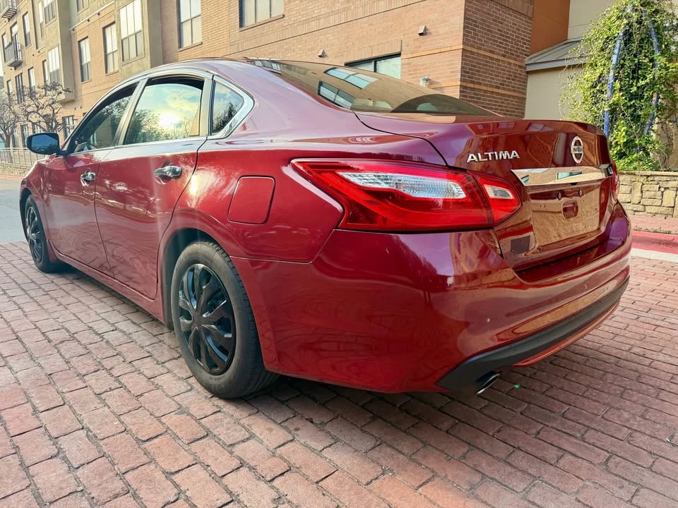 2017 Nissan Altima 5th Gen - Image 4 of 13
