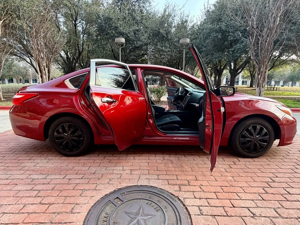 2017 Nissan Altima 5th Gen - Image 12 of 13