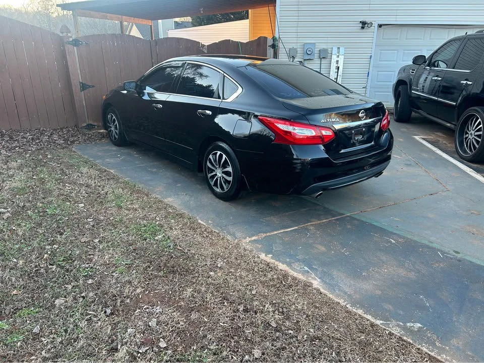 2017 Nissan Altima 5th Gen - Image 4 of 8