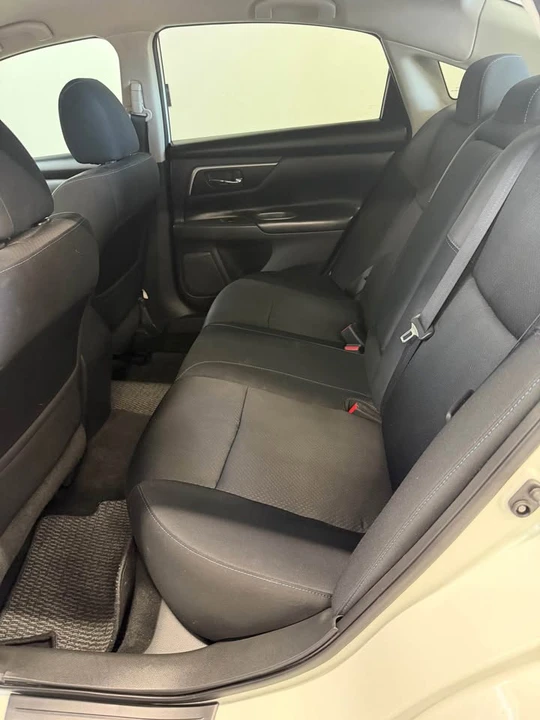 2017 Nissan Altima 5th Gen - Image 7 of 10