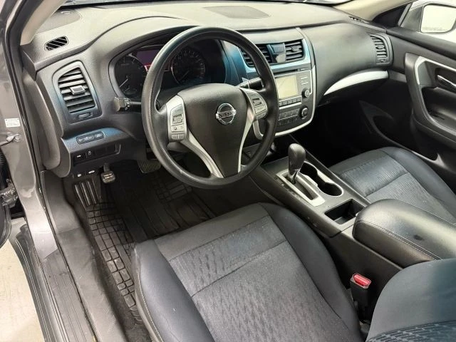 2017 Nissan Altima 5th Gen - Image 10 of 21