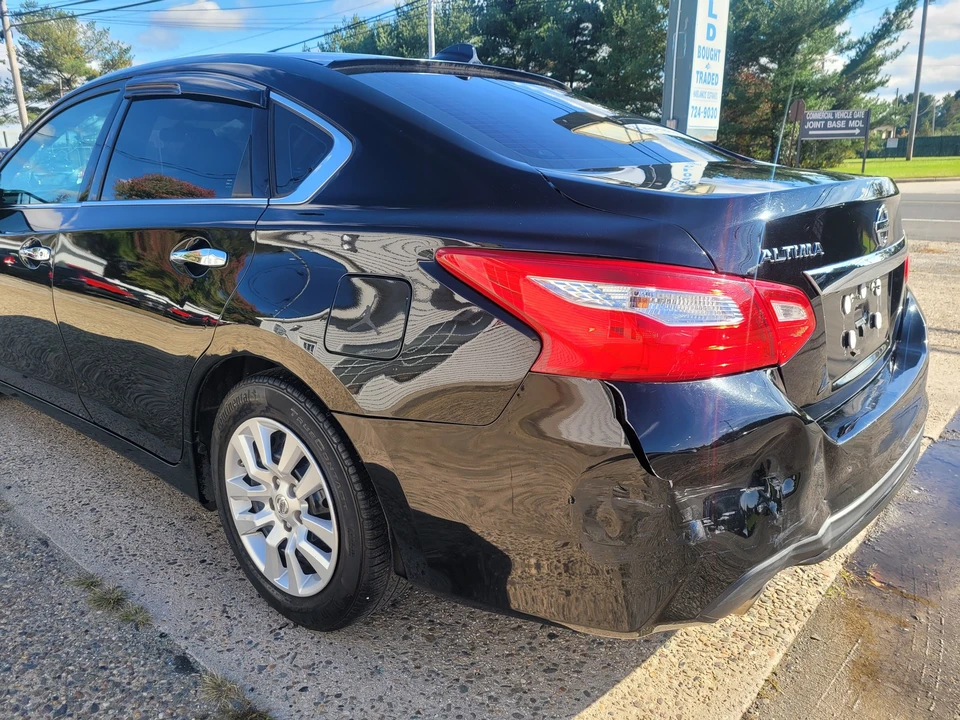2017 Nissan Altima 5th Gen - Image 14 of 21