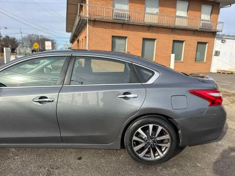 2017 Nissan Altima 5th Gen - Image 8 of 12