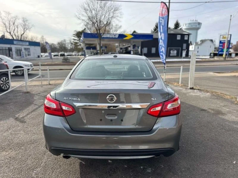 2017 Nissan Altima 5th Gen - Image 11 of 12