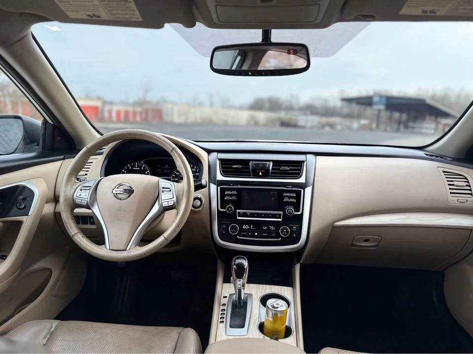 2017 Nissan Altima 5th Gen - Image 9 of 16