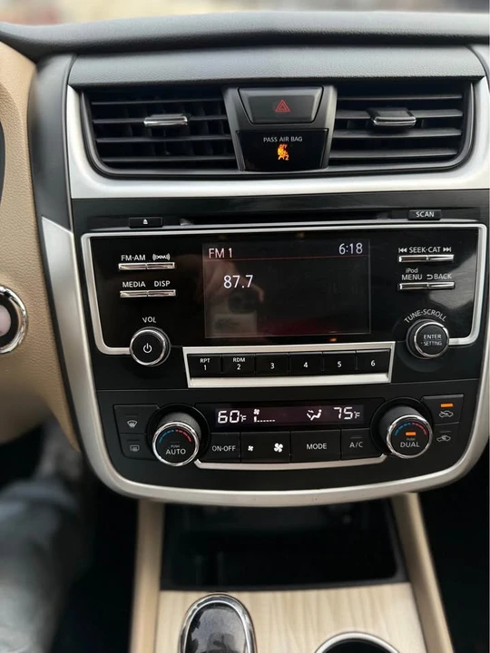 2017 Nissan Altima 5th Gen - Image 15 of 16
