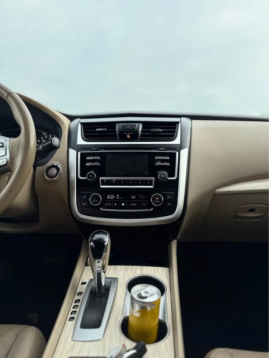 2017 Nissan Altima 5th Gen - Image 10 of 16