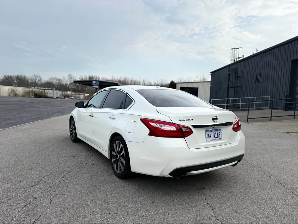 2017 Nissan Altima 5th Gen - Image 6 of 16