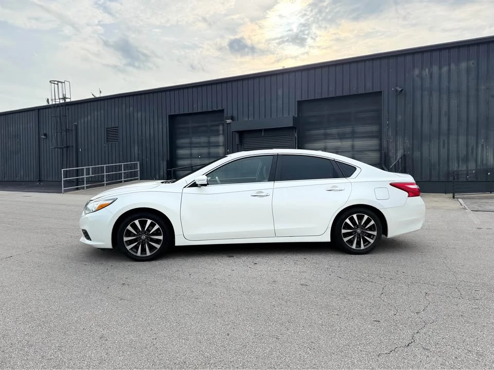 2017 Nissan Altima 5th Gen - Image 7 of 16