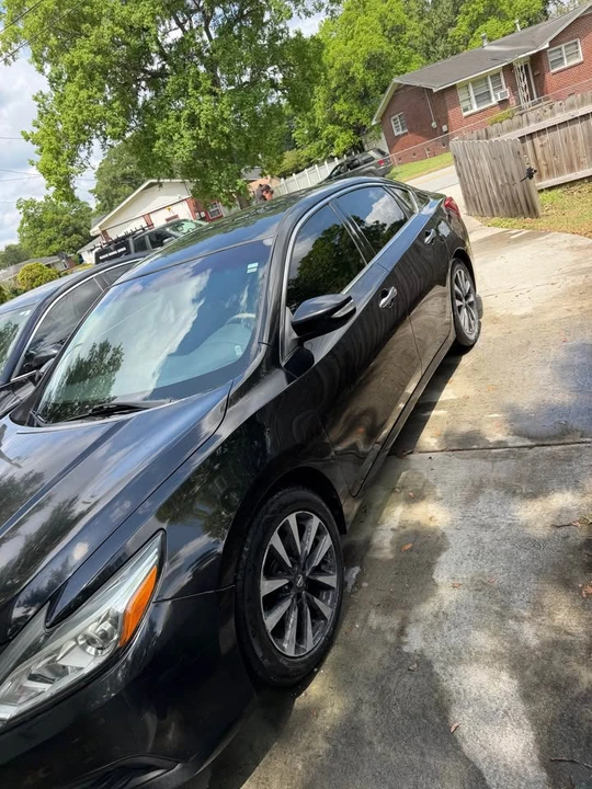 2017 Nissan Altima 5th Gen - Image 2 of 15
