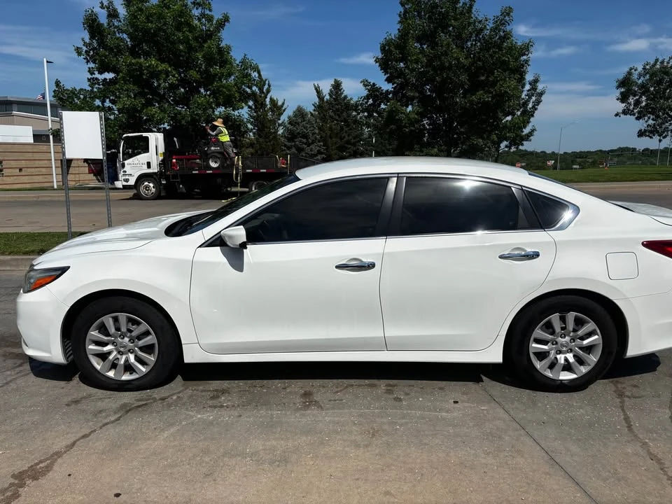 2017 Nissan Altima 5th Gen - Image 4 of 12