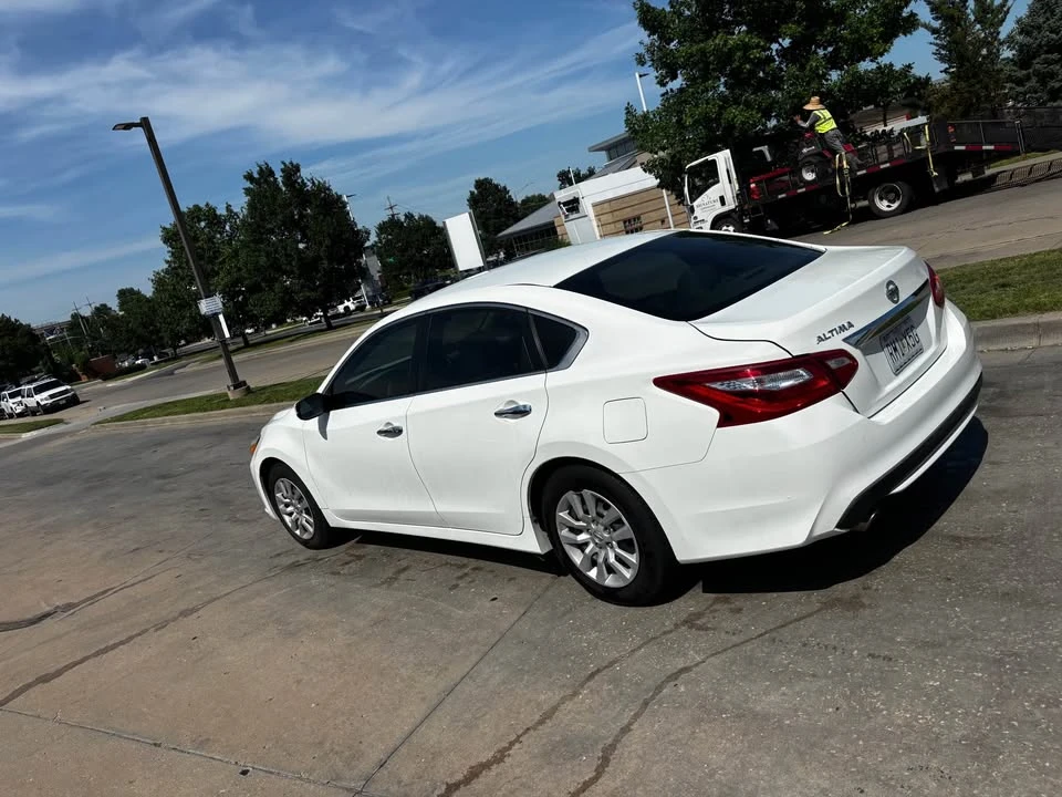 2017 Nissan Altima 5th Gen - Image 3 of 12