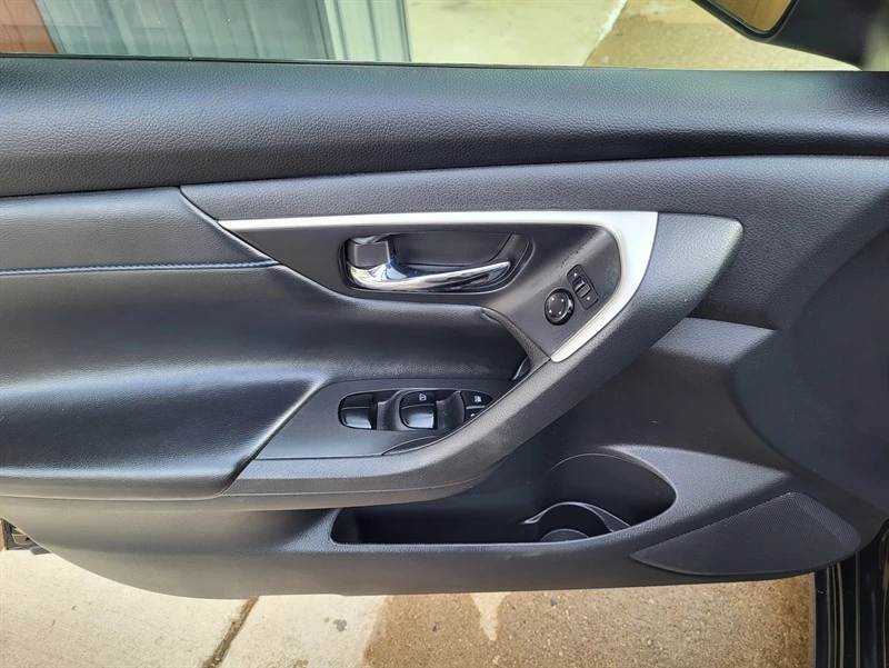 2017 Nissan Altima 5th Gen - Image 8 of 17