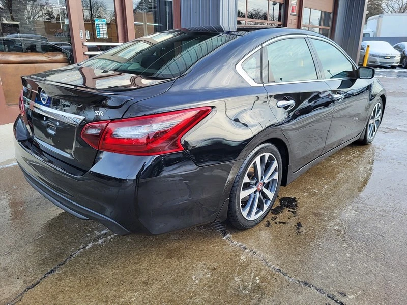 2017 Nissan Altima 5th Gen - Image 4 of 17