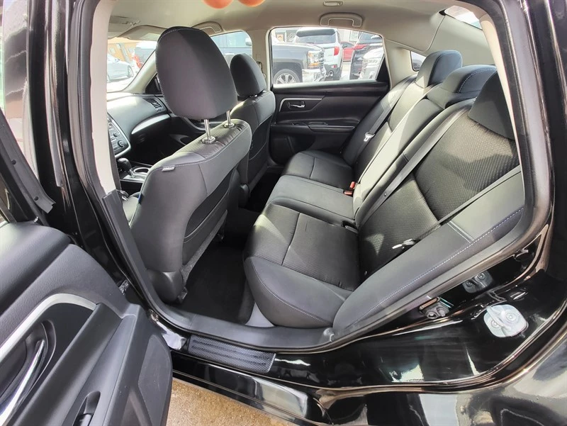 2017 Nissan Altima 5th Gen - Image 11 of 17