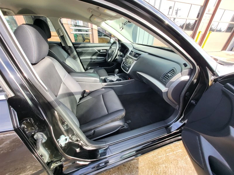 2017 Nissan Altima 5th Gen - Image 15 of 17