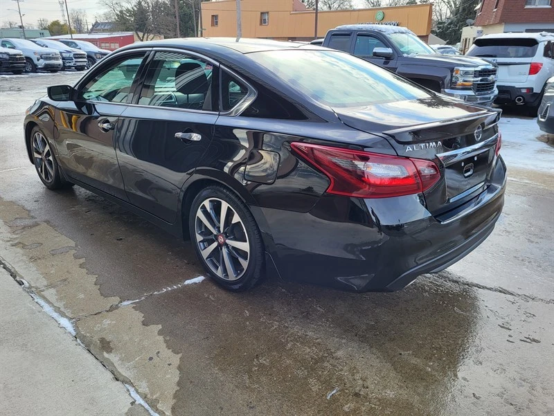 2017 Nissan Altima 5th Gen - Image 6 of 17