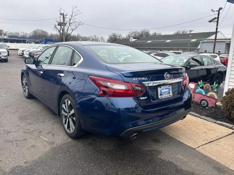 2017 Nissan Altima 5th Gen - Image 5 of 12