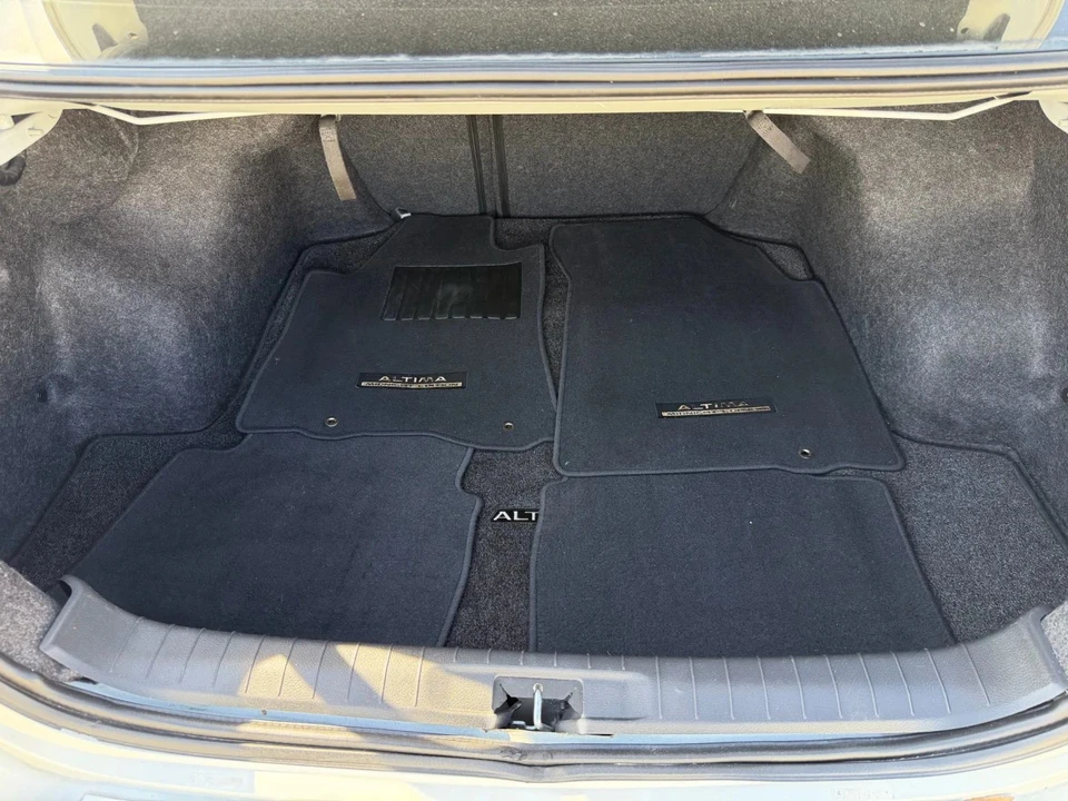 2017 Nissan Altima 5th Gen - Image 12 of 19