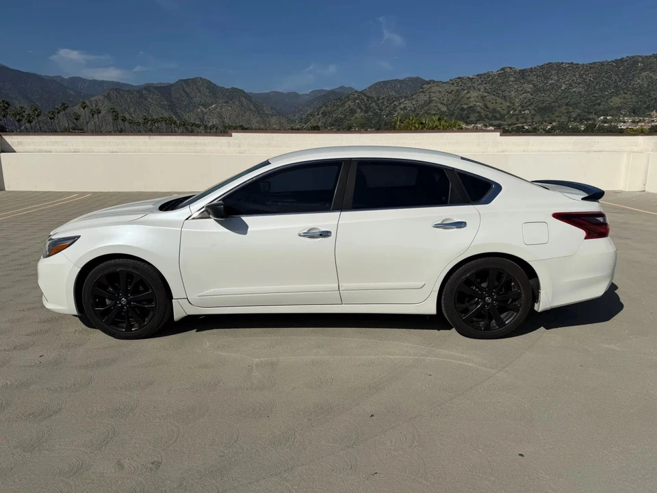 2017 Nissan Altima 5th Gen - Image 2 of 19