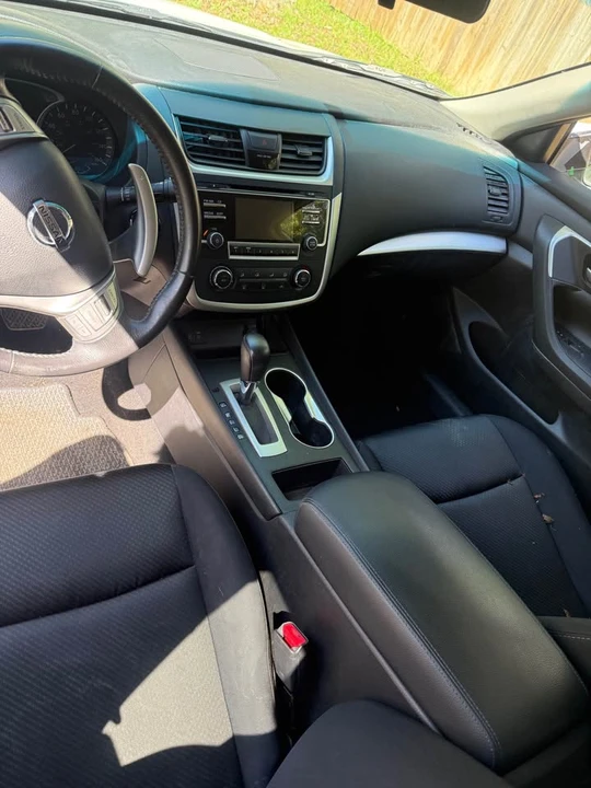 2017 Nissan Altima 5th Gen - Image 3 of 13