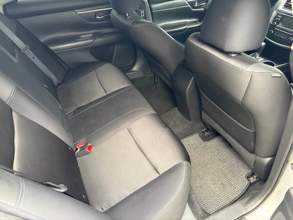 2017 Nissan Altima 5th Gen - Image 5 of 12