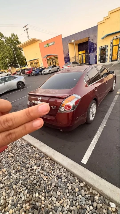 2017 Nissan Altima 5th Gen - Image 5 of 7