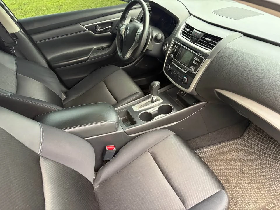 2017 Nissan Altima 5th Gen - Image 6 of 12