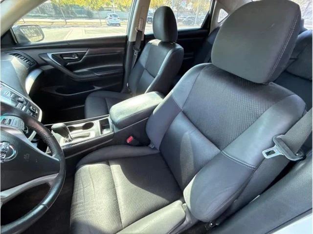 2017 Nissan Altima 5th Gen - Image 9 of 10
