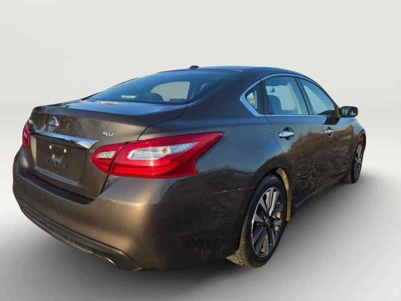 2017 Nissan Altima 5th Gen - Image 5 of 12