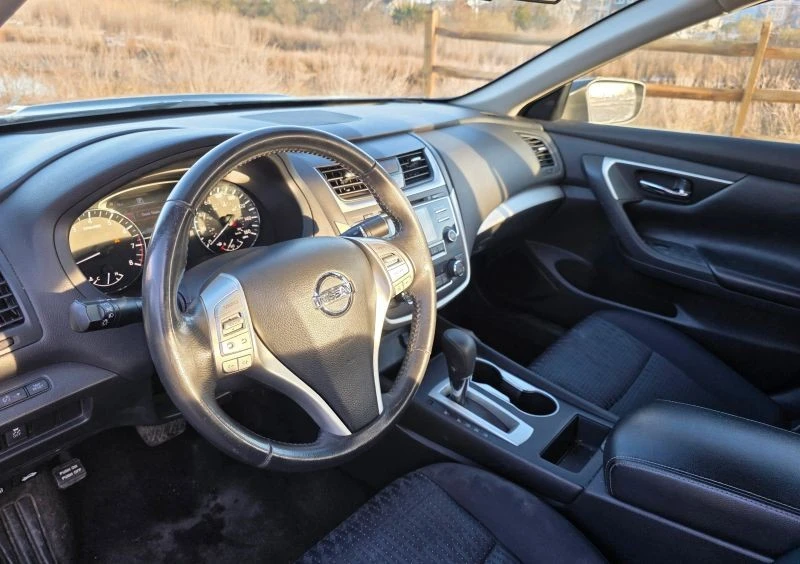 2017 Nissan Altima 5th Gen - Image 8 of 12