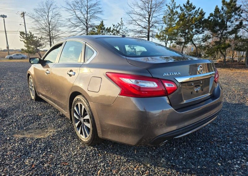 2017 Nissan Altima 5th Gen - Image 3 of 12