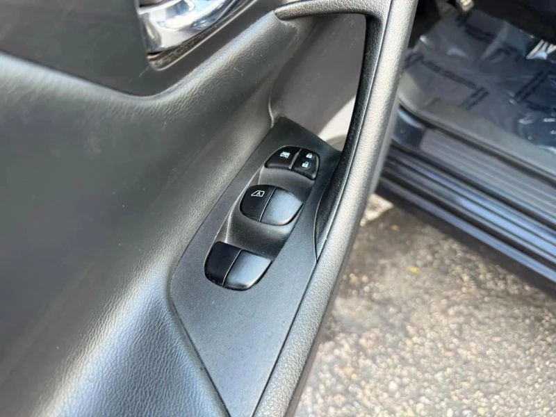 2017 Nissan Altima 5th Gen - Image 10 of 12