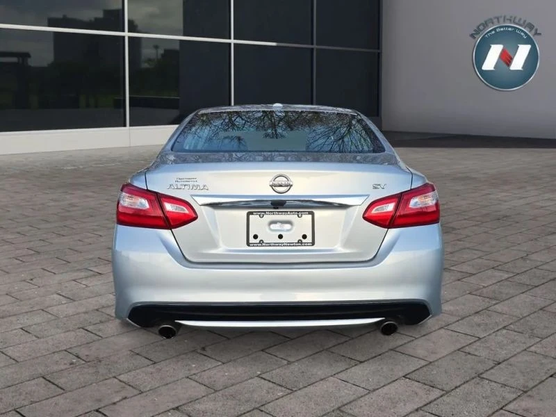 2017 Nissan Altima 5th Gen - Image 4 of 12