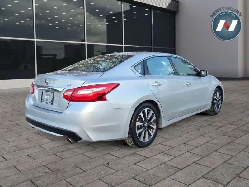 2017 Nissan Altima 5th Gen - Image 5 of 12