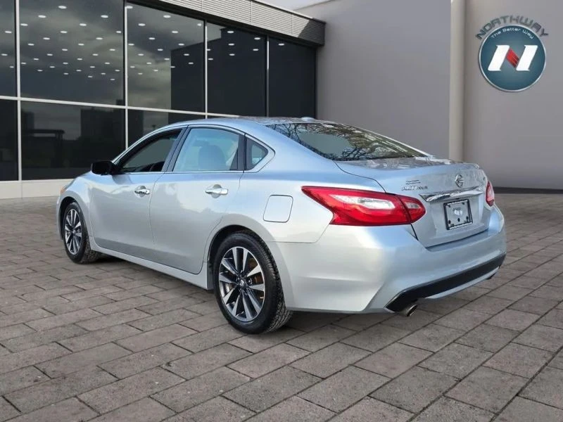 2017 Nissan Altima 5th Gen - Image 3 of 12