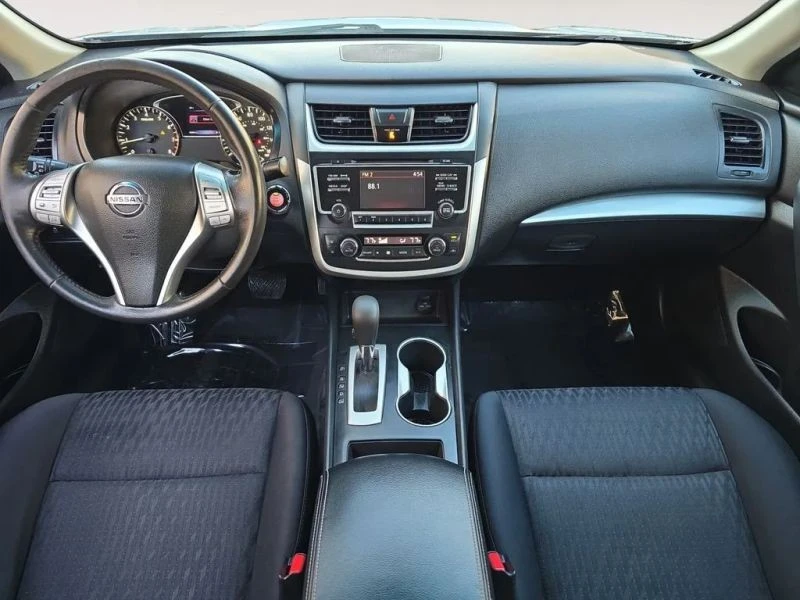2017 Nissan Altima 5th Gen - Image 10 of 12