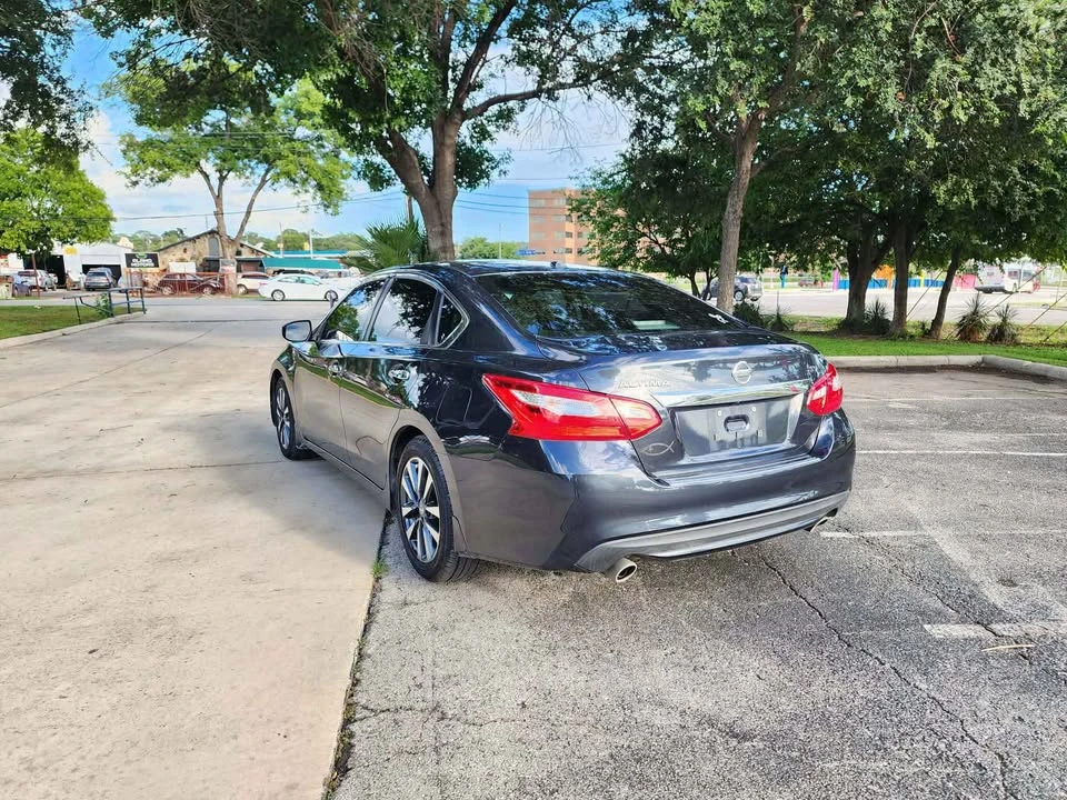 2017 Nissan Altima 5th Gen - Image 7 of 15