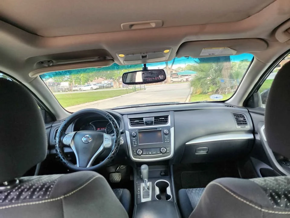 2017 Nissan Altima 5th Gen - Image 13 of 15