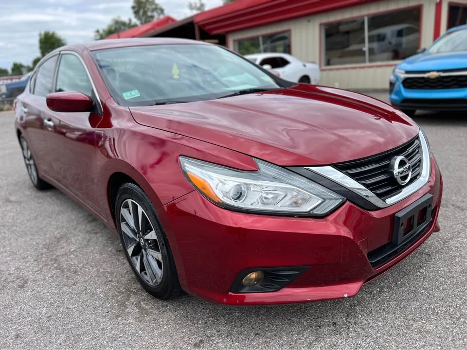 2017 Nissan Altima 5th Gen - Image 2 of 17
