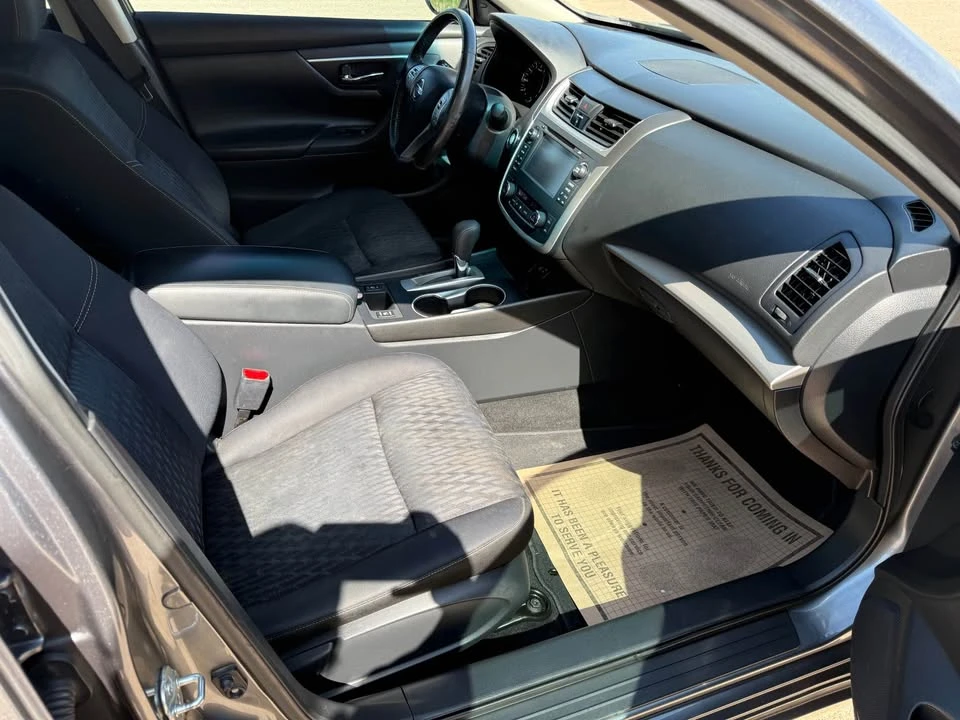 2017 Nissan Altima 5th Gen - Image 8 of 13