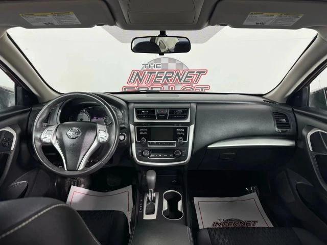2017 Nissan Altima 5th Gen - Image 11 of 21