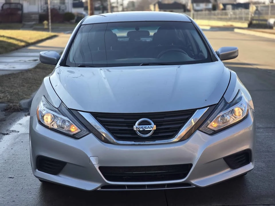 2017 Nissan Altima 5th Gen - Image 2 of 18