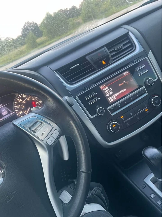 2017 Nissan Altima 5th Gen - Image 4 of 7