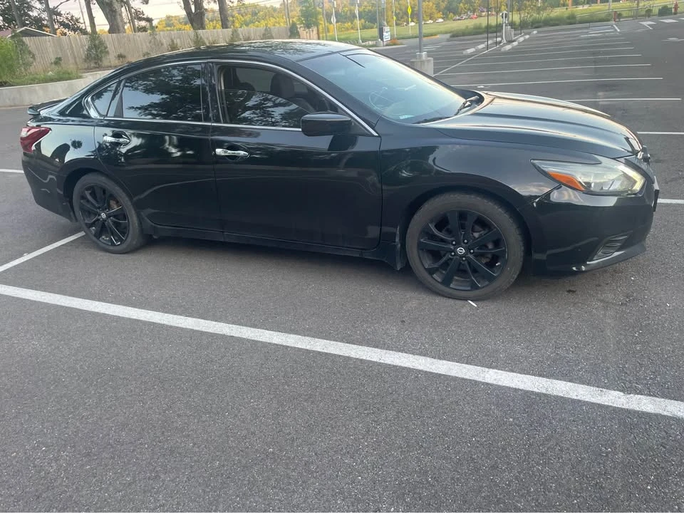 2017 Nissan Altima 5th Gen - Image 2 of 7