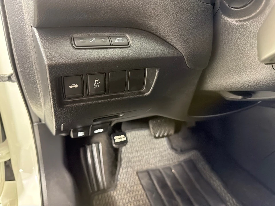 2017 Nissan Altima 5th Gen - Image 12 of 21