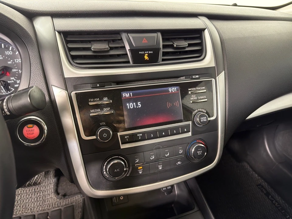 2017 Nissan Altima 5th Gen - Image 14 of 21